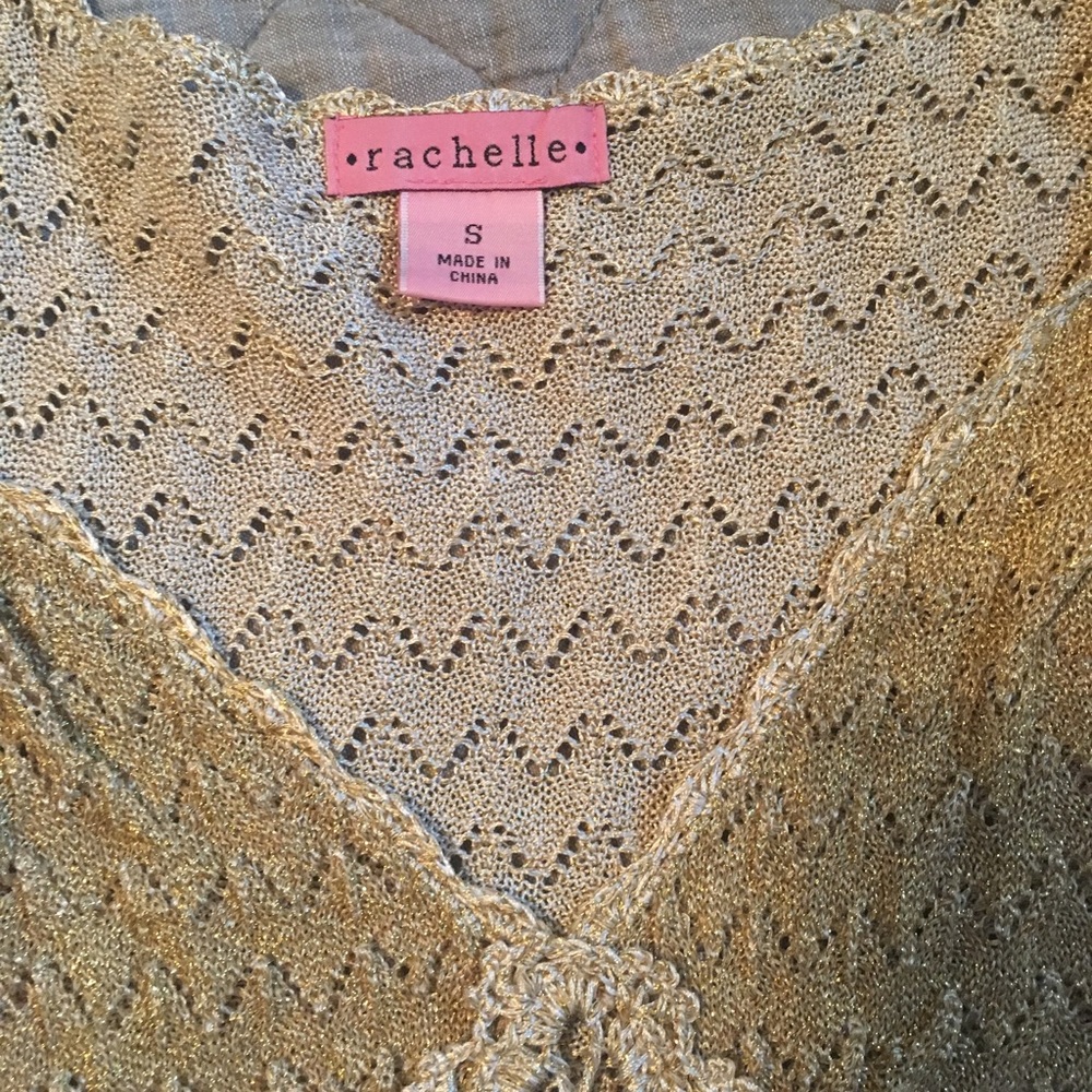Nice top! - Picture 2 of 3